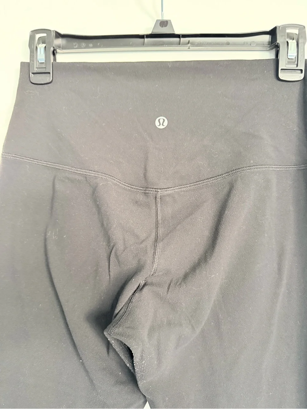 lululemon athletic Black Cropped Leggings - Comfortable Active Bottoms